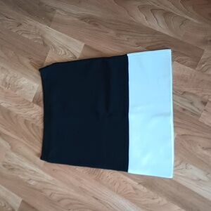 Bcbgmaxazria pencil skirt black white size M